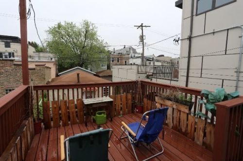 1923 Superior St, Chicago IL  60622-5532 exterior