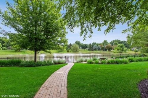 24547 Park Riv Ln, Joliet IL 60404-7673 exterior