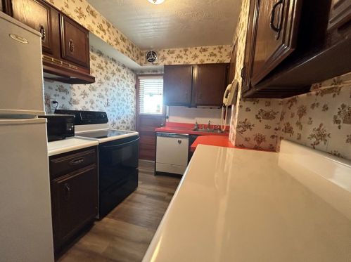 2436 Woodstock Ave, Pittsburgh PA 15218-2631 exterior