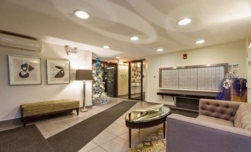 1339 Dearborn St, Chicago IL  60610-2070 exterior