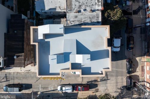 2219 Emerald St, Philadelphia PA 19125-1544 exterior