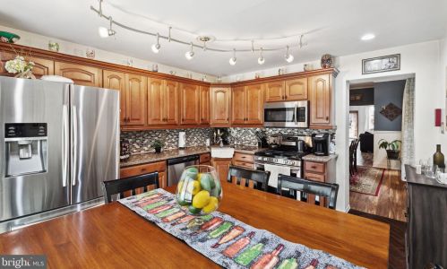 3136 Gaul St, Philadelphia PA 19125-2720 exterior