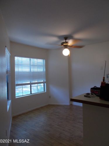 5616 Wood Crest Dr, Tucson AZ  85746-1304 exterior