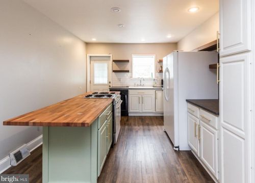 832 Livingston St, Philadelphia PA  19125-3517 exterior