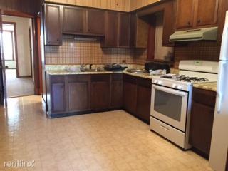 3735 Magnolia Ave, Chicago IL  60613-3801 exterior