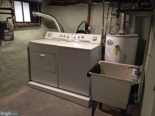 324 18 St, Philadelphia PA 19140-1014 exterior