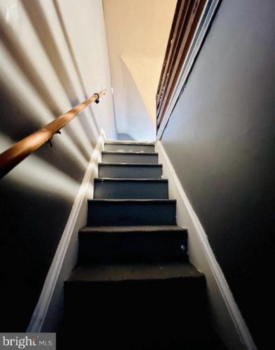 131 Tyler St, Trenton NJ 08609-2519 exterior