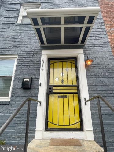 1019 47th St, Washington, DC 20019-3910
