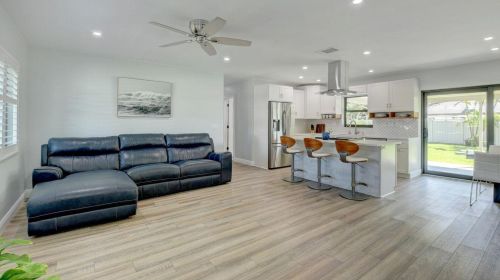 2056 Park Pl, Boca Raton FL  33486-3118 exterior