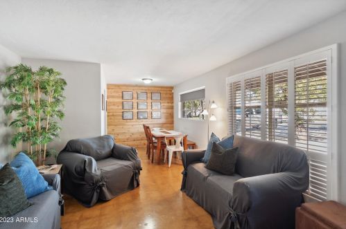 4929 Amelia Ave, Phoenix, AZ 85018-5559