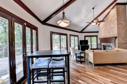 8388 Lake Dr, Lithonia GA  30039-5724 exterior