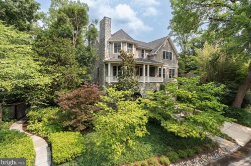 3025 University Ter, Washington, DC 20016-3462