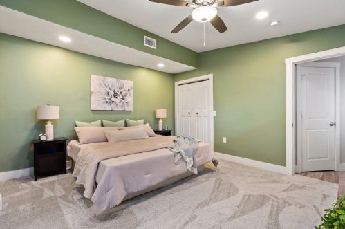 1814 Fox Way, Pittsburgh PA  15203-1732 exterior