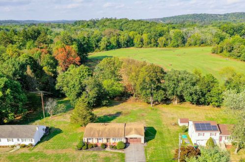 151 Rothenburgh Rd, Poughkeepsie NY 12603-3281 exterior