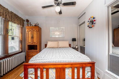 180 Wood Ave, Woonsocket RI 02895-2131 exterior