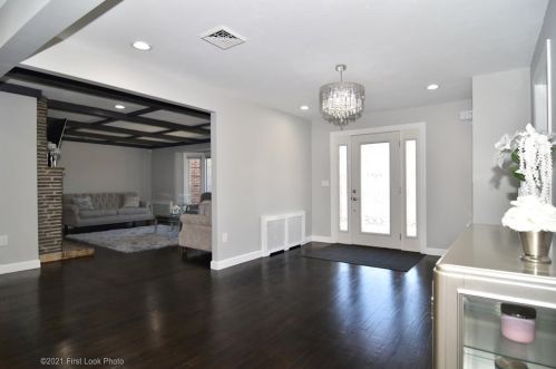 16 Gaudet St, Providence, RI 02911-2212