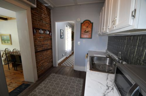 514 Kalamazoo St, Paw Paw MI 49079-1130 exterior