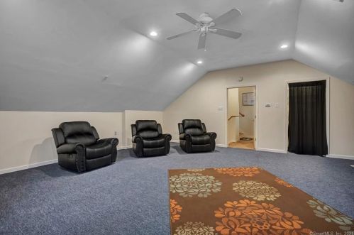 239 Mack Rd, Exeter CT 06249-1720 exterior