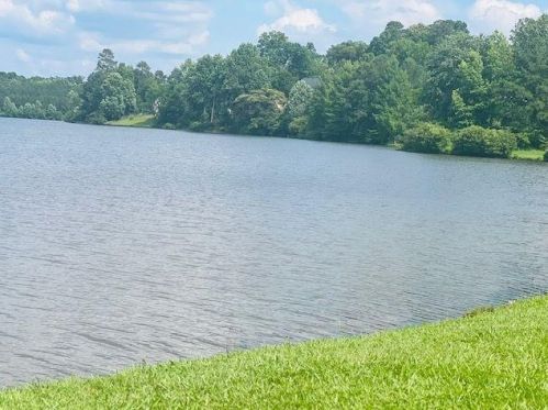 582 Shr Rd, Lithonia GA 30058-5991 exterior