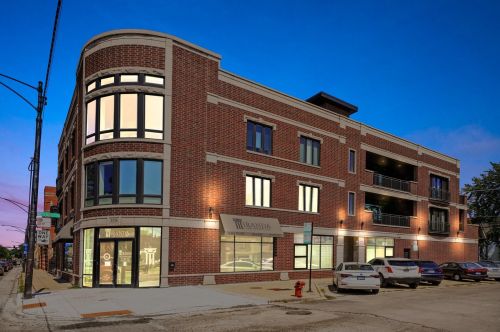 3952 Eddy St, Chicago IL  60618-5065 exterior