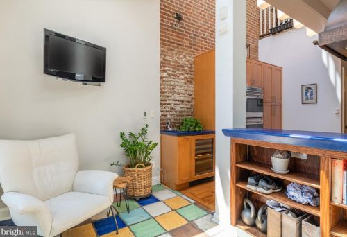 1245 Independence Ave, Washington DC 20003-2302 exterior