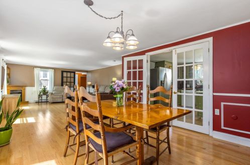 15 Ayers Ln, Dover NH 03820-4643 exterior