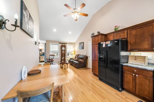 30 Max Ln, Concord NH 03301-8629 exterior