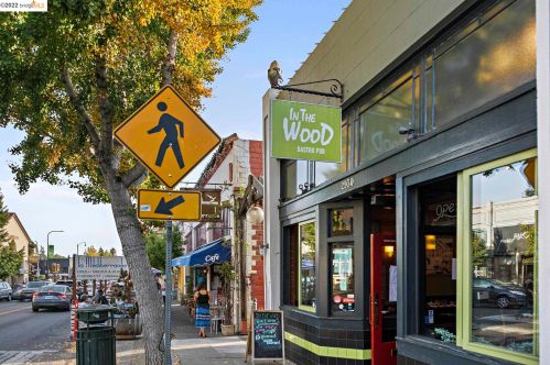 2822 Piedmont, Berkeley CA 94705-2314 exterior