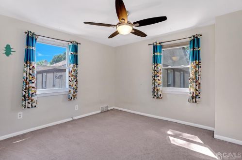 150 Newman St, Metuchen NJ exterior