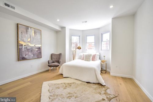 1107 52 St, Philadelphia PA 19143-4217 exterior