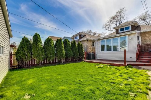 2713 77 Ave, Chicago IL 60707-1406 exterior