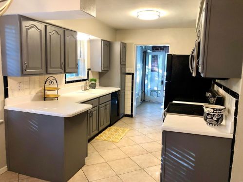 11855 Kramper Ln, Saint Louis MO  63128-1431 exterior