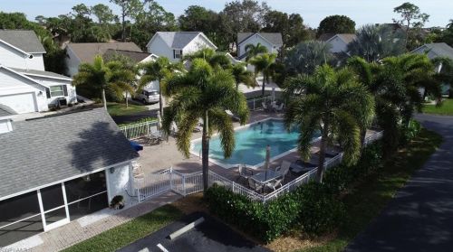 3149 Carriage Cir, Naples FL 34105-2700 exterior