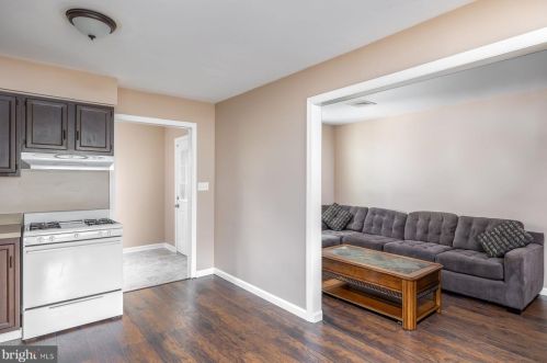 15 Delaware Ave, Trenton NJ 08628-2002 exterior