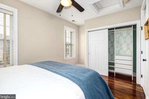 1448 D St, Washington DC  20002-5402 exterior