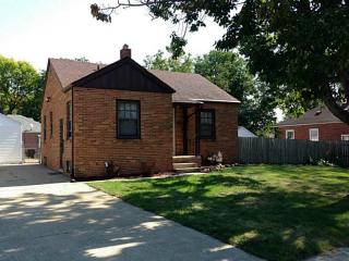 3817 B Ave, Cedar Rapids IA  52402-5641 exterior