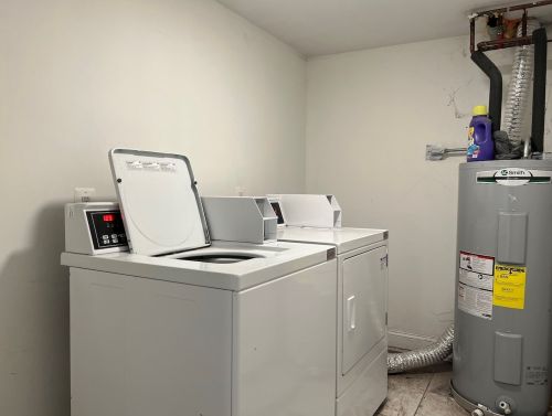 6047 Peoria St, Chicago IL 60621-2031 exterior