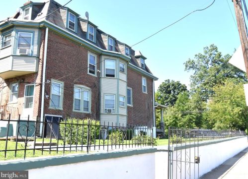 542 Johnson St, Philadelphia PA 19138-1110 exterior