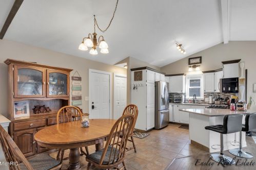 455 Macomb Ave, Grand Rapids MI 49534-3572 exterior