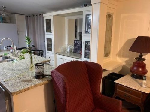 6921 Bennett Ave, Austin TX 78752-3204 exterior