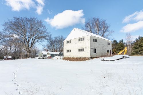 161 Bear Hl Rd, Concord NH 03307-1412 exterior