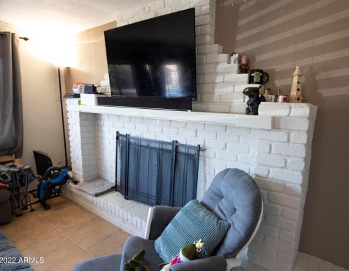 2240 Angela Dr, Phoenix AZ 85032-2351 exterior