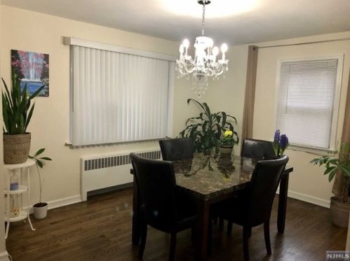 188 Henry St, Teaneck NJ  07666-3906 exterior