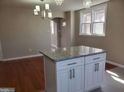 7054 Dorcas St, Philadelphia PA 19111-4111 exterior