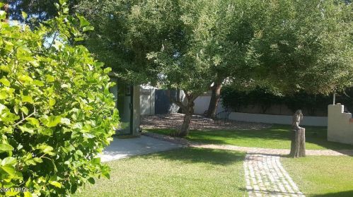 1118 Colter St, Phoenix AZ 85018-1640 exterior