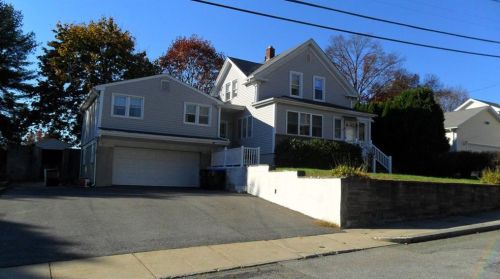 42 Rowley St, Providence, RI 02909-5521