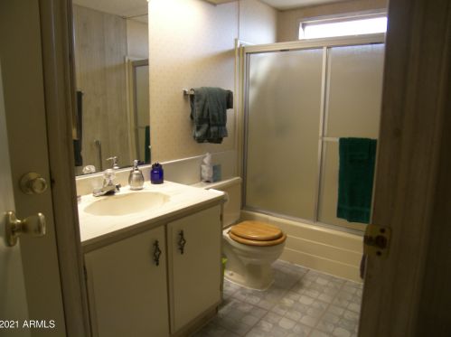 16229 32 Way, Phoenix AZ 85018-5019 exterior