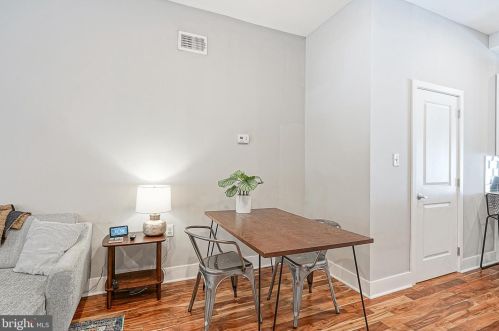 1502 19th St, Philadelphia PA  19121-4121 exterior