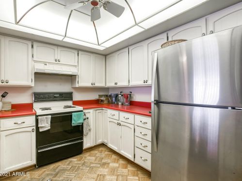 5654 12 St, Phoenix AZ 85086-7358 exterior