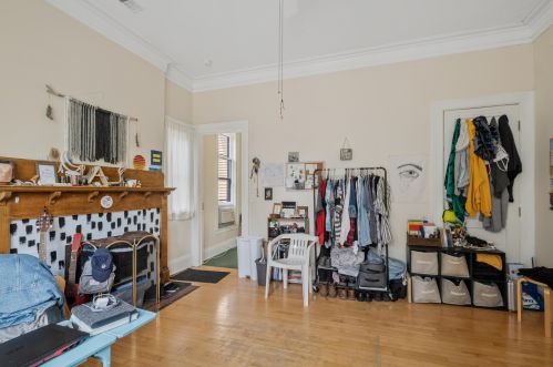 231 Paris Ave, Grand Rapids MI 49503-4764 exterior